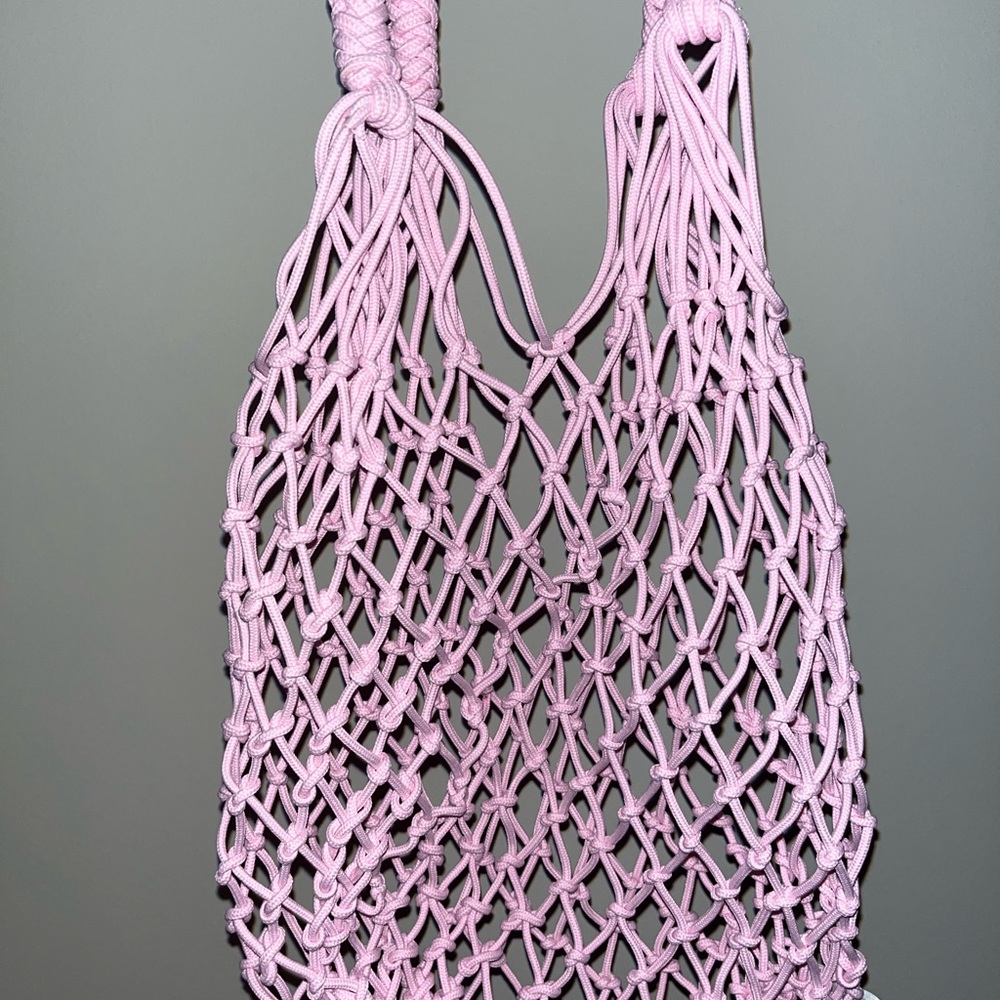 Mesh bag in baby pink!